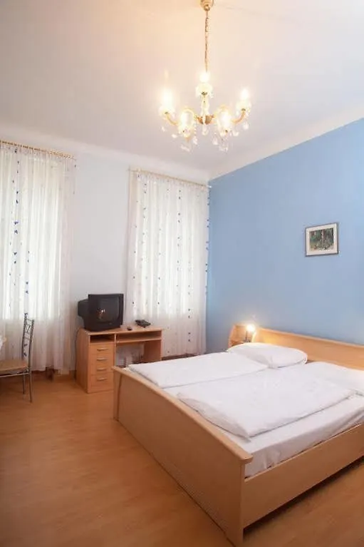 Pension Vera Vienna Guest house