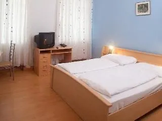 Pension Vera Vienna 2*,  Austria